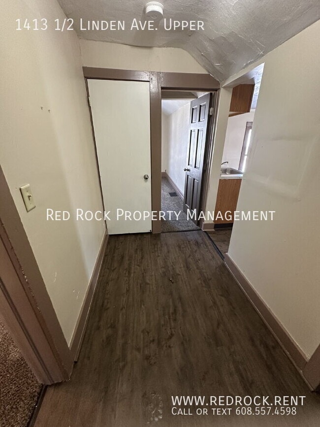 Photo - 1413 1/2 Linden Ave. Upper-