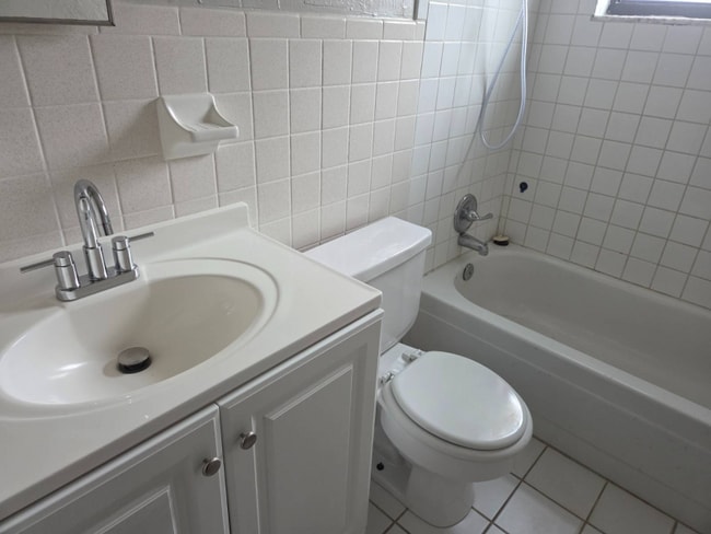 Photo - 320 Blanco Ct