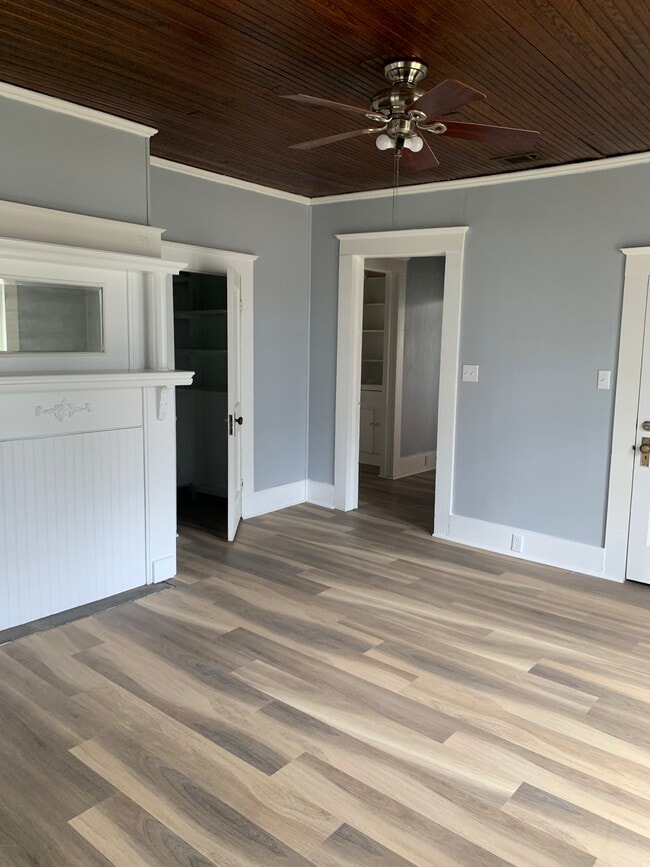 Photo - 209 S Ralph St