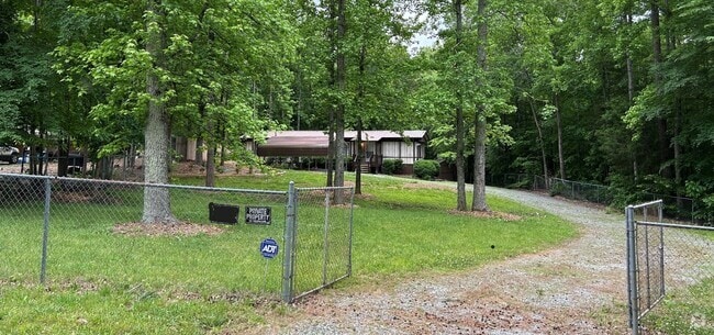 Building Photo - 10975 E US Highway 64 Rental