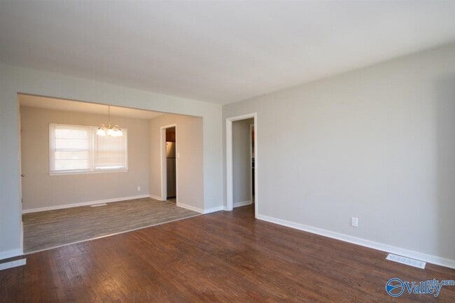 Photo - 3306 Bartee Ln NW