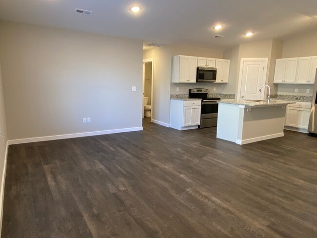 Photo - 592 E Martens Ct