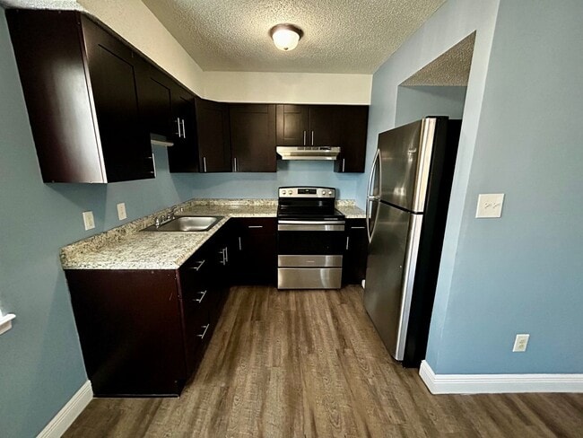 Photo - 6321 Lenawee St Unit 6321 Lenawee Street Apt 3