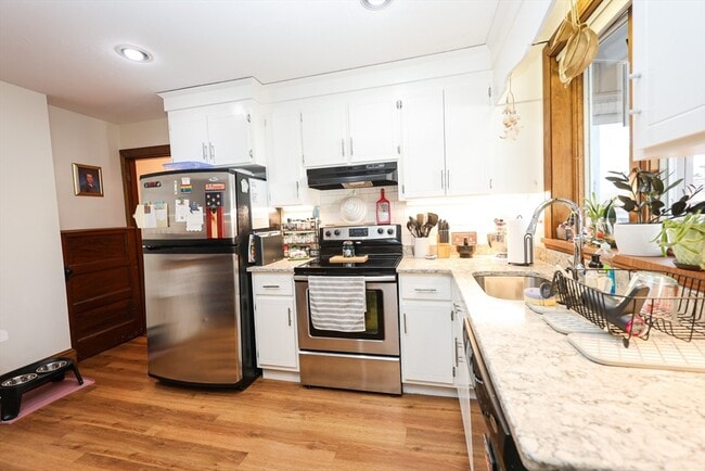 Photo - 19 Burton Terrace Unit 1