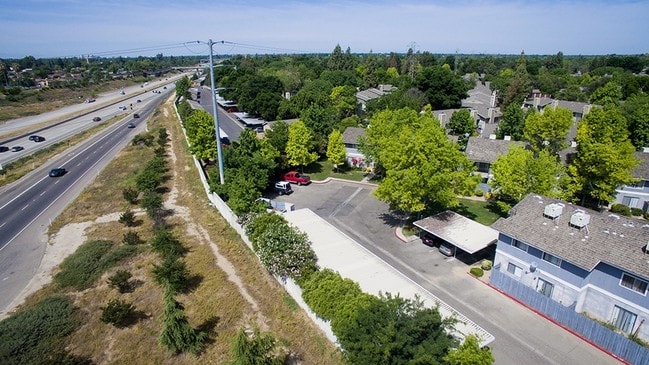 Peach Brook Apartments