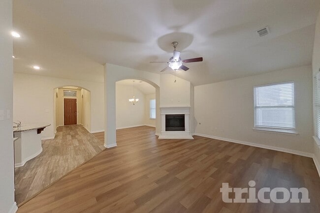 Photo - 1304 Meridian Dr