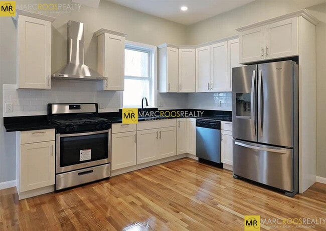 Photo - 271 Ferry St Unidad 2