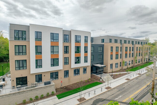 Building Photo - The Rozzie