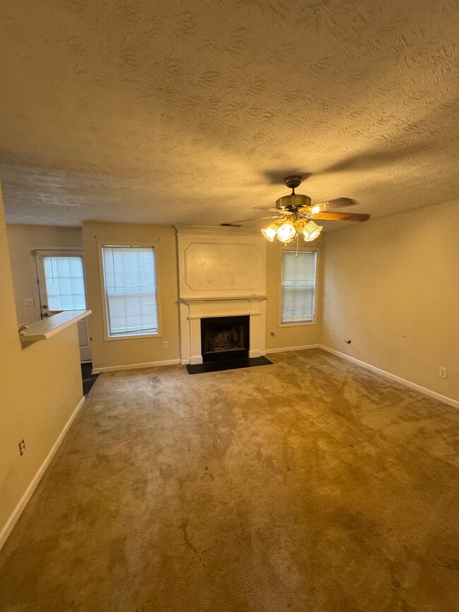 Photo - Room in House on Tara Bend