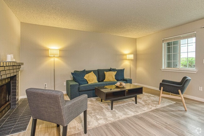 2BR, 1BA - 861 SF