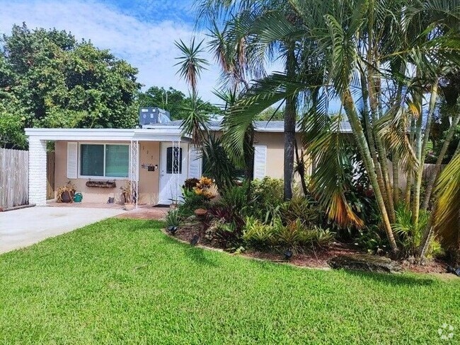 Building Photo - 127 SW 12th Ave Rental