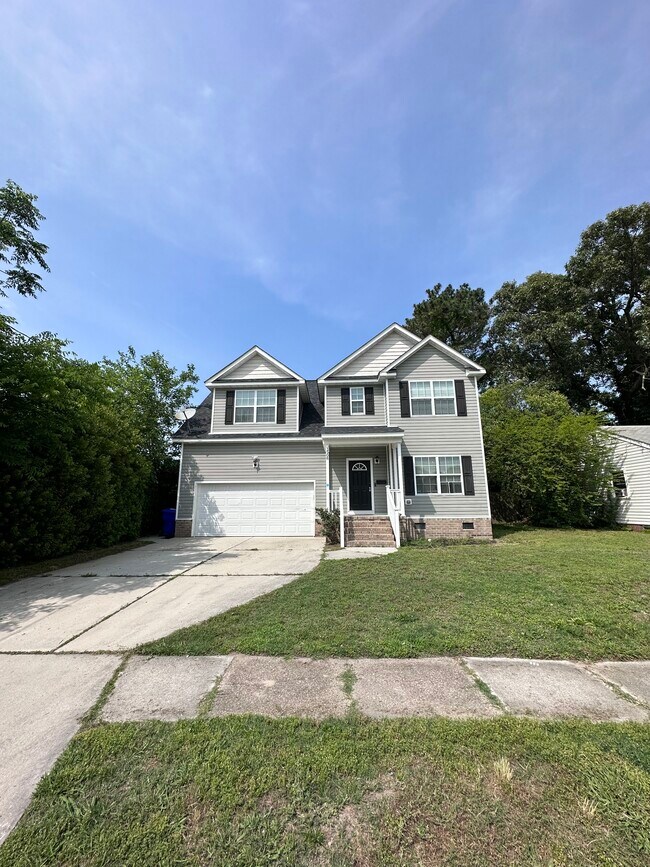 Photo - 1508 Baychester Ave House