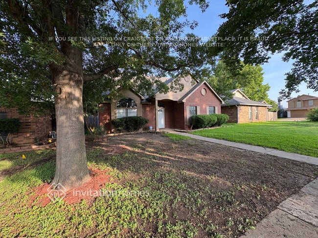 Photo - 4317 Saugus Dr