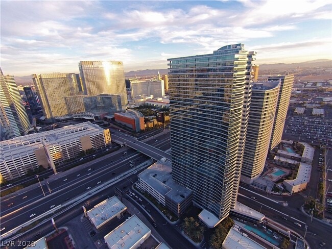 Building Photo - 4471 Dean Martin Dr Unit 2807
