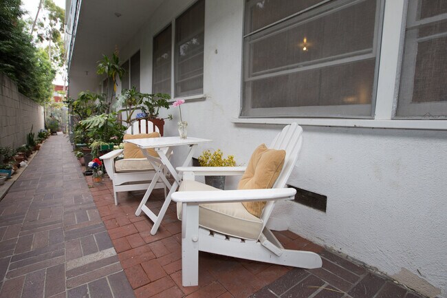 walkway, sitting area