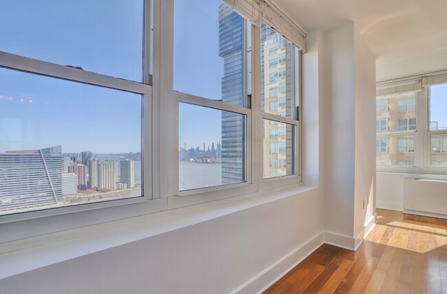 Photo - 88 Morgan St Apartment Unit 4404
