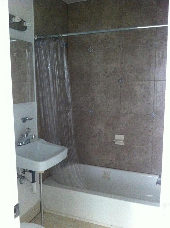 Photo - 815 7th St Unidad 1 Rental