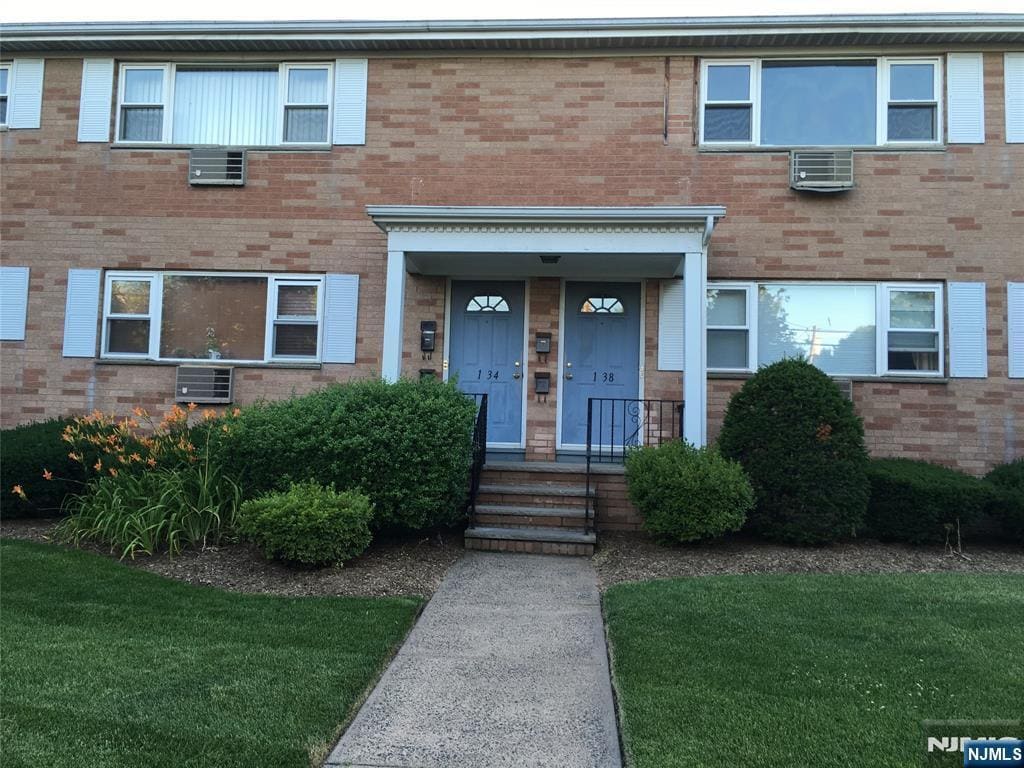 1-38 Virginia Dr-138B-138B - 1-38 Virginia Dr-138B-138B Condo Unit 138B-138B