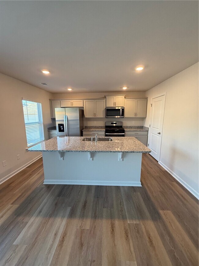 Photo - 113 Cascade Ln