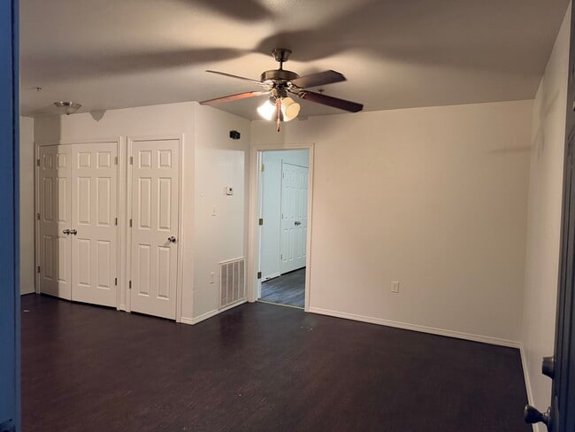 Photo - Triplex 300-2