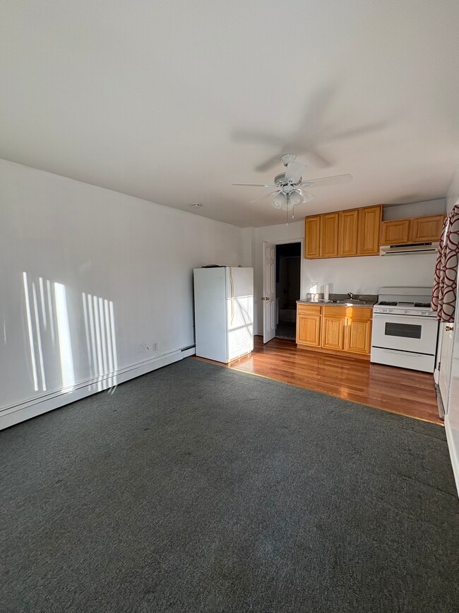 Photo - 839 W Fingerboard Rd Unit 1st floor