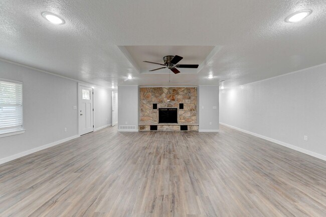 Photo - Available NOW!!!! Beautiful 1 story, 3 bedroom, 2 bath home.This is exactly what you have been lo...