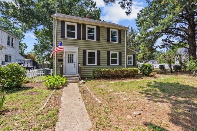 Photo - 1619 Bain St