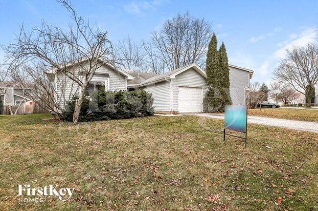 Building Photo - 1405 Middlebury Dr