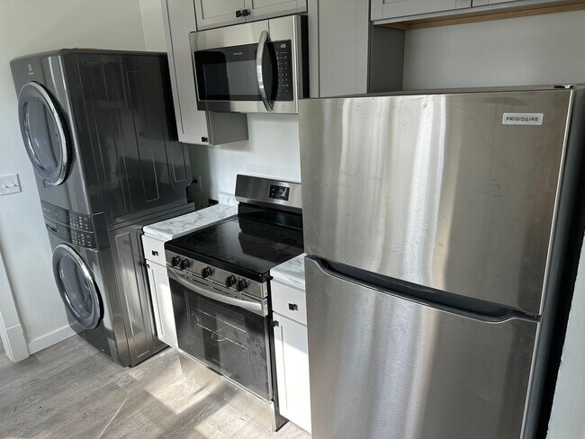 Photo - New Glory Unidad 516 N. 13th St