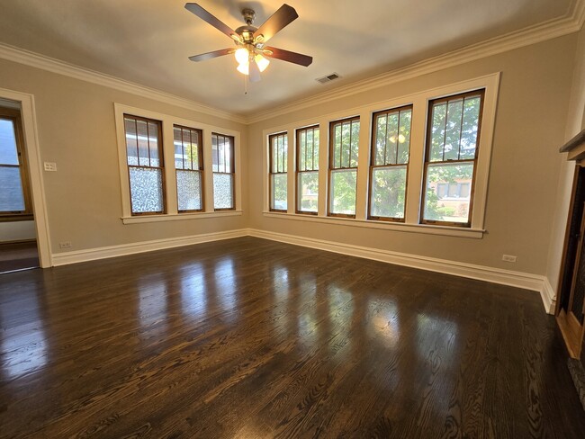 Photo - 4231 N Marmora Ave