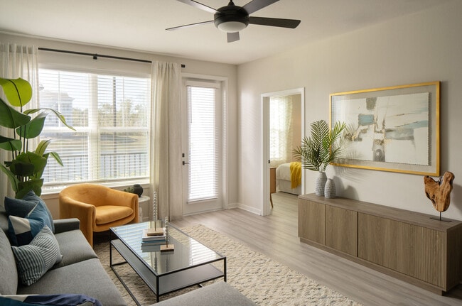 Photo - Aventon Lake Conway