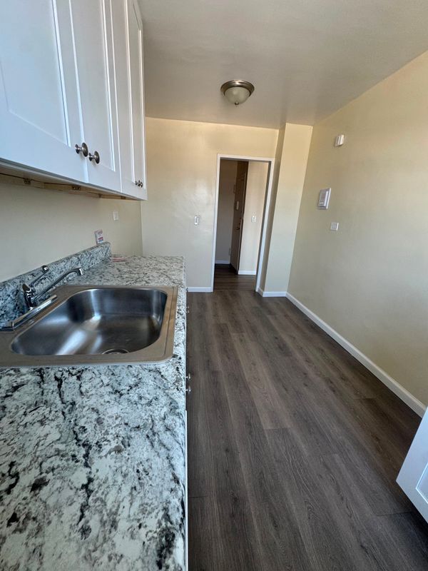 Photo - 4300 Hutchinson River Pkwy E Unit 23C