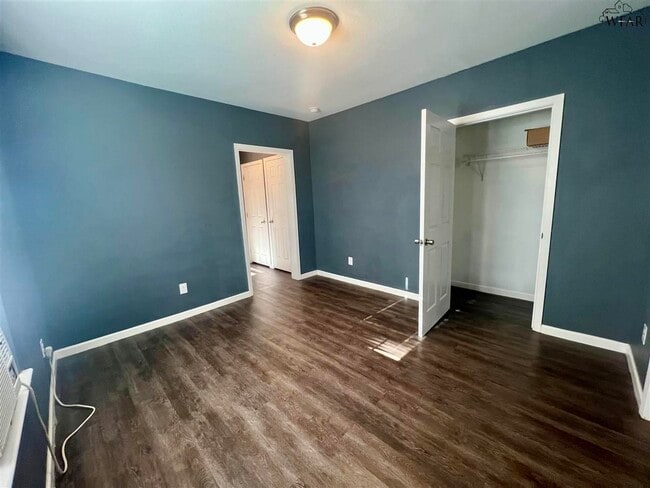 Photo - 1102 Bluff St