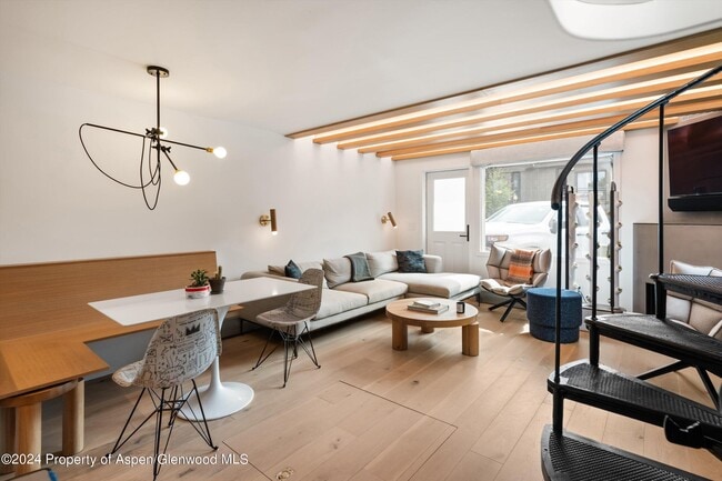 Photo - 331 W Main St Unit B