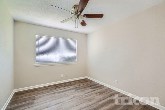 Photo - 12430 Canyon Ct