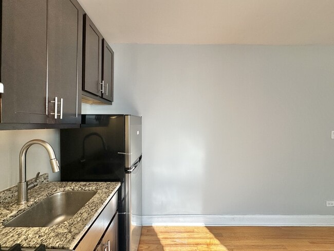 Photo - 627 W Patterson Ave Unidad M08H