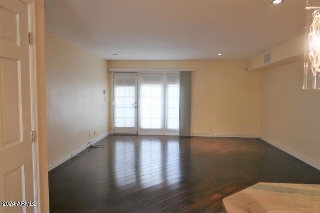 Photo - 2201 W Union Hills Dr