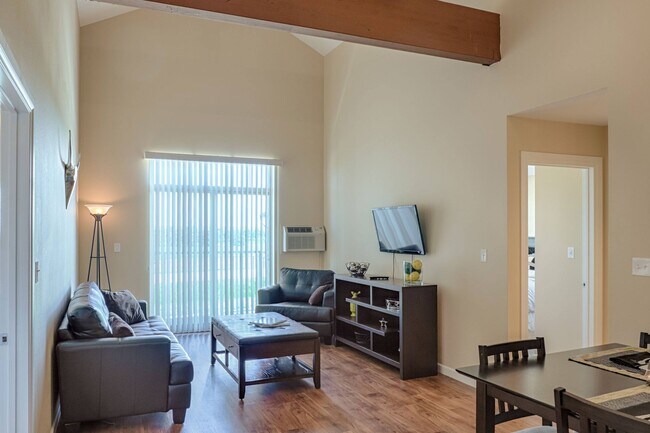 Dakota Ridge Living Room - Dakota Ridge