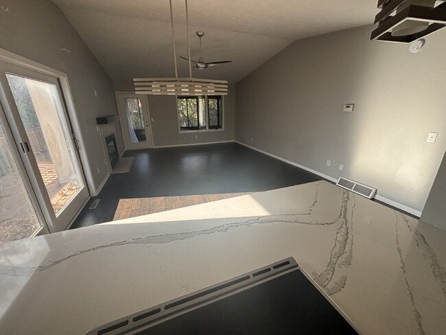 Photo - Beautiful 2-bedroom Condo