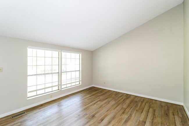 Photo - 6801 Autumnhill Ln