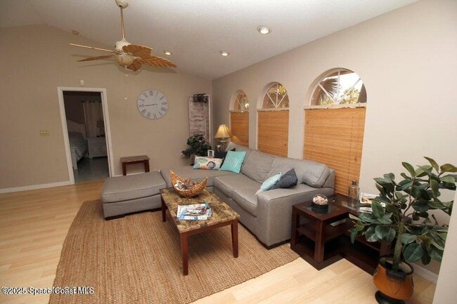 Photo - 250 Atlantic Dr