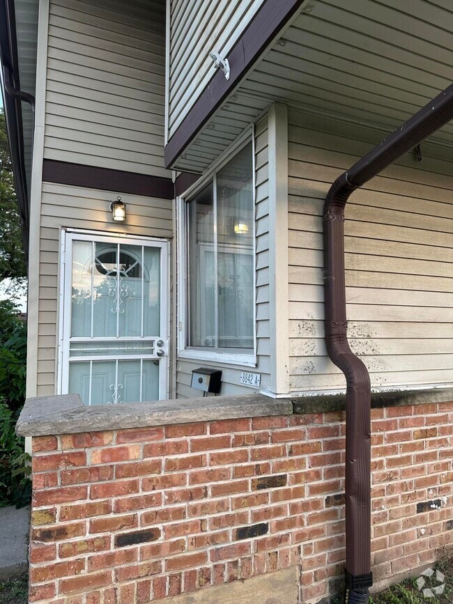 Building Photo - 8842 N 95th St Rental