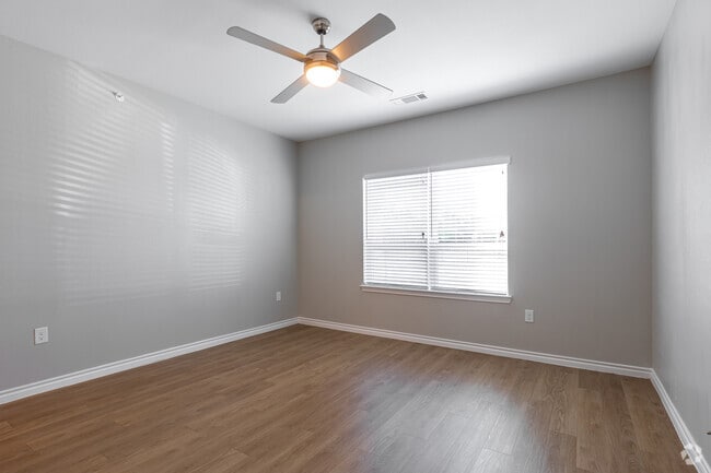 2BR, 2BA - 1,097SF - Bedroom