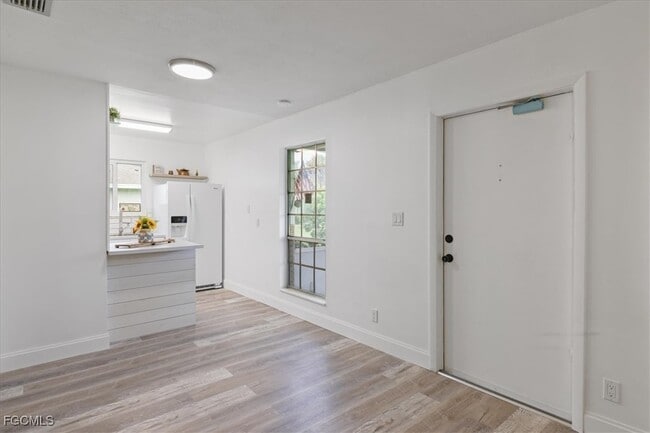 Photo - 3297 Royal Canadian Trace Unit 1