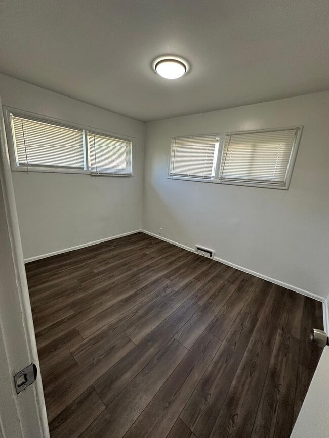 Photo - 4 bed 1 bath