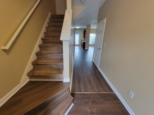 Photo - 2 Story-Townhome - 1 Car Garage - Gated Community - Camp Creek