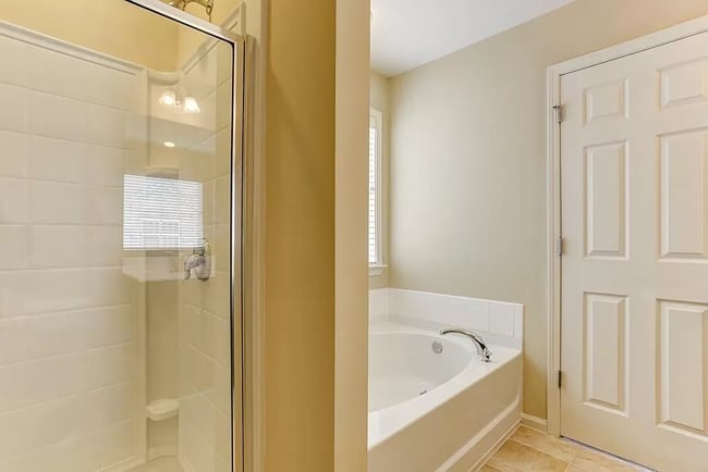 Photo - 2912 ashlyn point