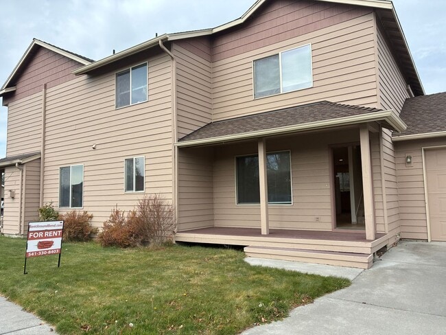 Photo - 1302 NE Tucson Way Unit #2