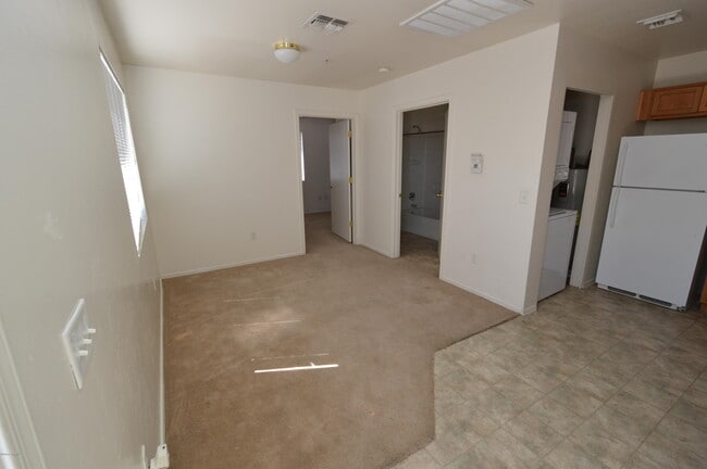 4327 E Bellevue St Unit 1201