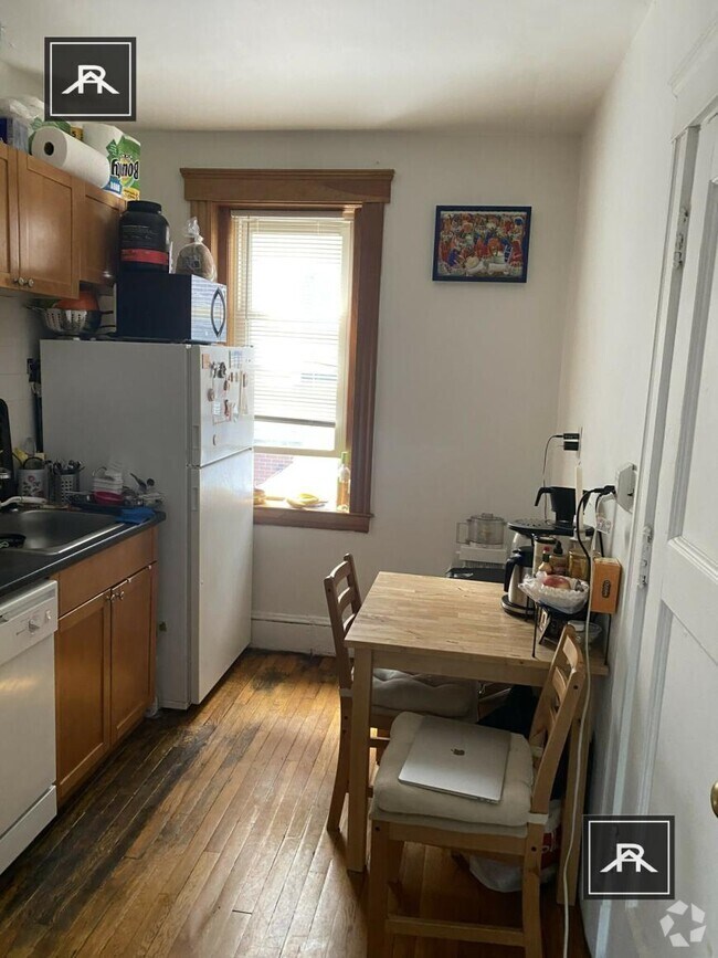 Building Photo - 1 bedroom in Cambridge MA 02139 Unit 2 Rental